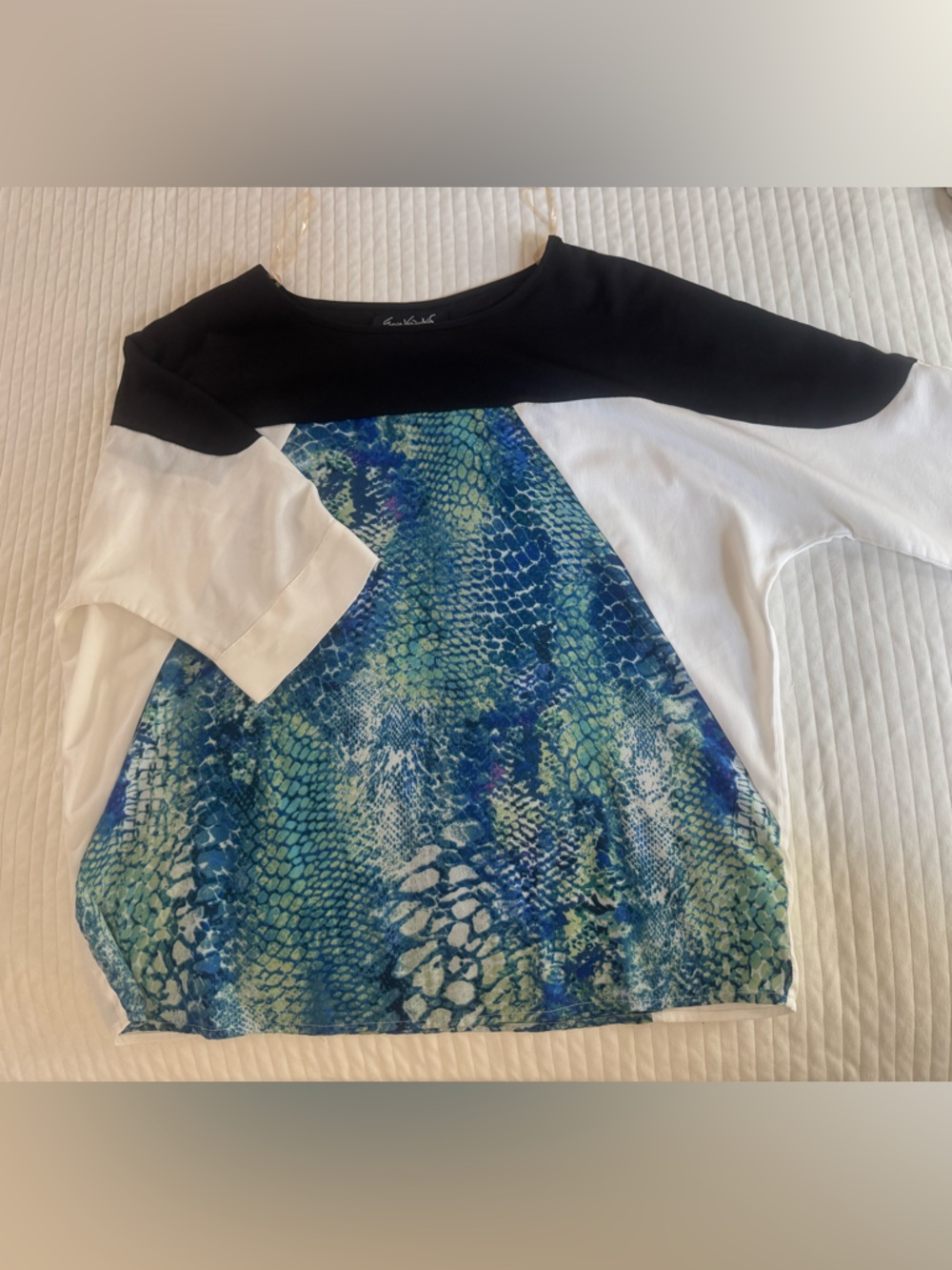 Gloria Vanderbilt Black Top with Blue and Teal Snakeskin Panel